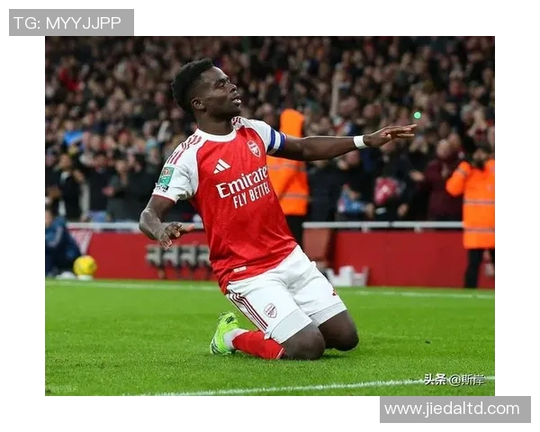 英超激战再掀波澜球迷热议争冠形势与降级危机的双重考验 英超激战再掀波澜球迷热议争冠形势与降级危机的双重考验